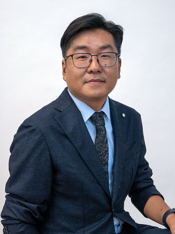 Chris Zhang