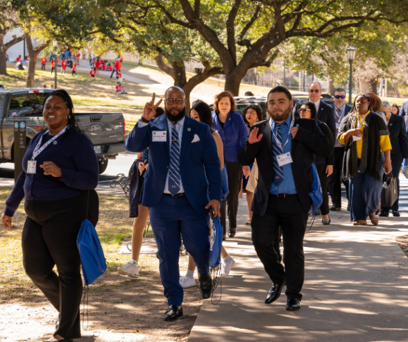 UHD students, staff, faculty and alumni walk to Texas Capitol on UHD Day